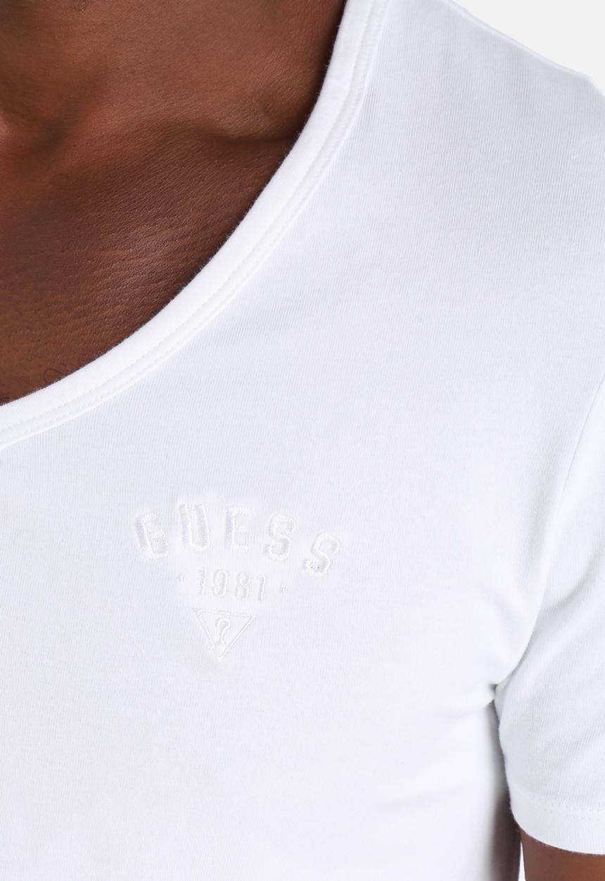 GUESS - Core Collection Tee