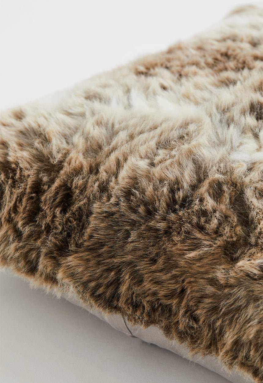 H&M - Faux fur cushion cover - grey