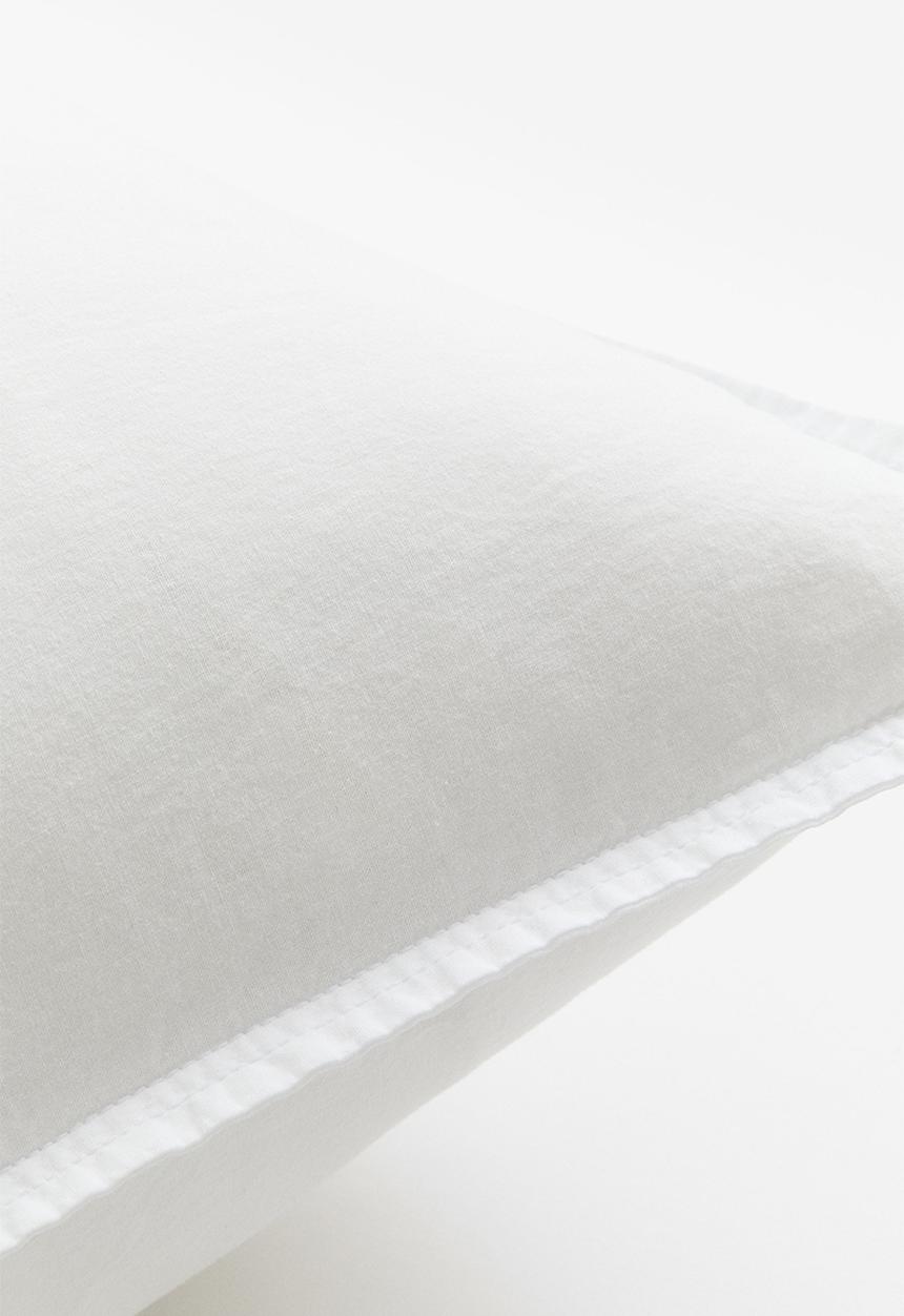 H&M - Washed cotton pillowcase - white