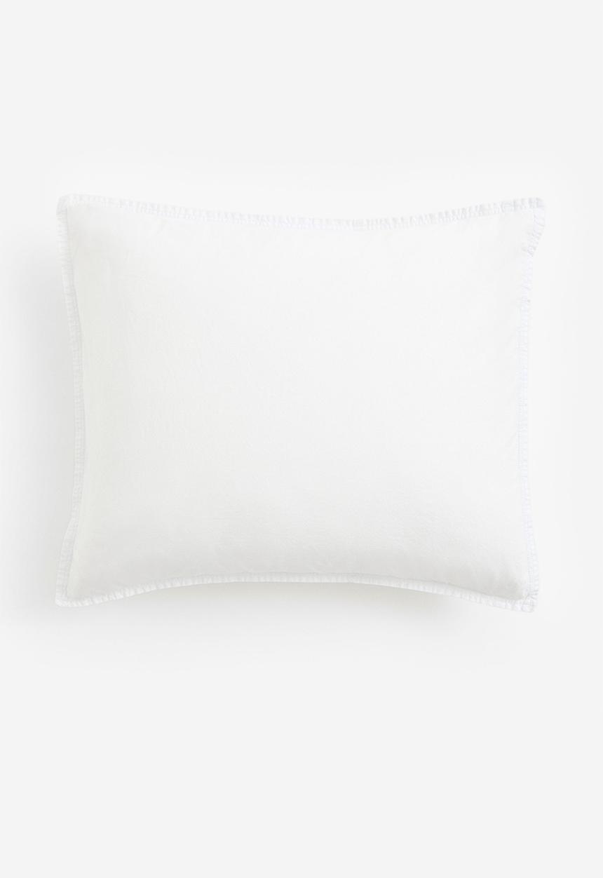 H&M - Washed cotton pillowcase - white