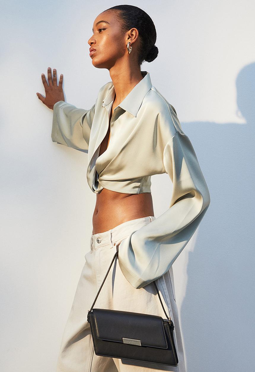 H&M - Cropped satin blouse - green