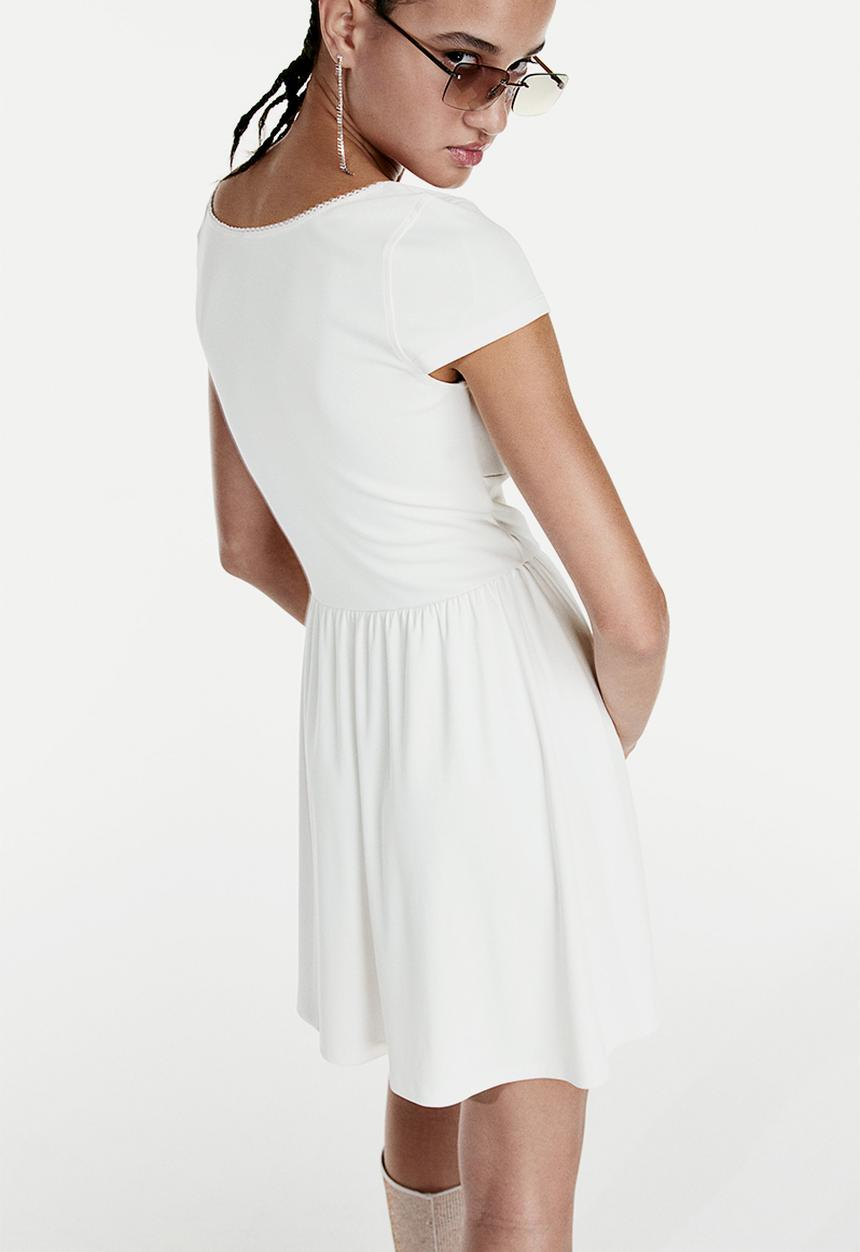 H&M - Flared-skirt ribbed dress - white