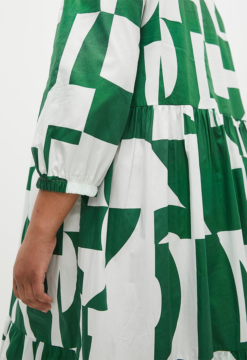 Superbalist - Tiered midi shirt dress - green cut up geo