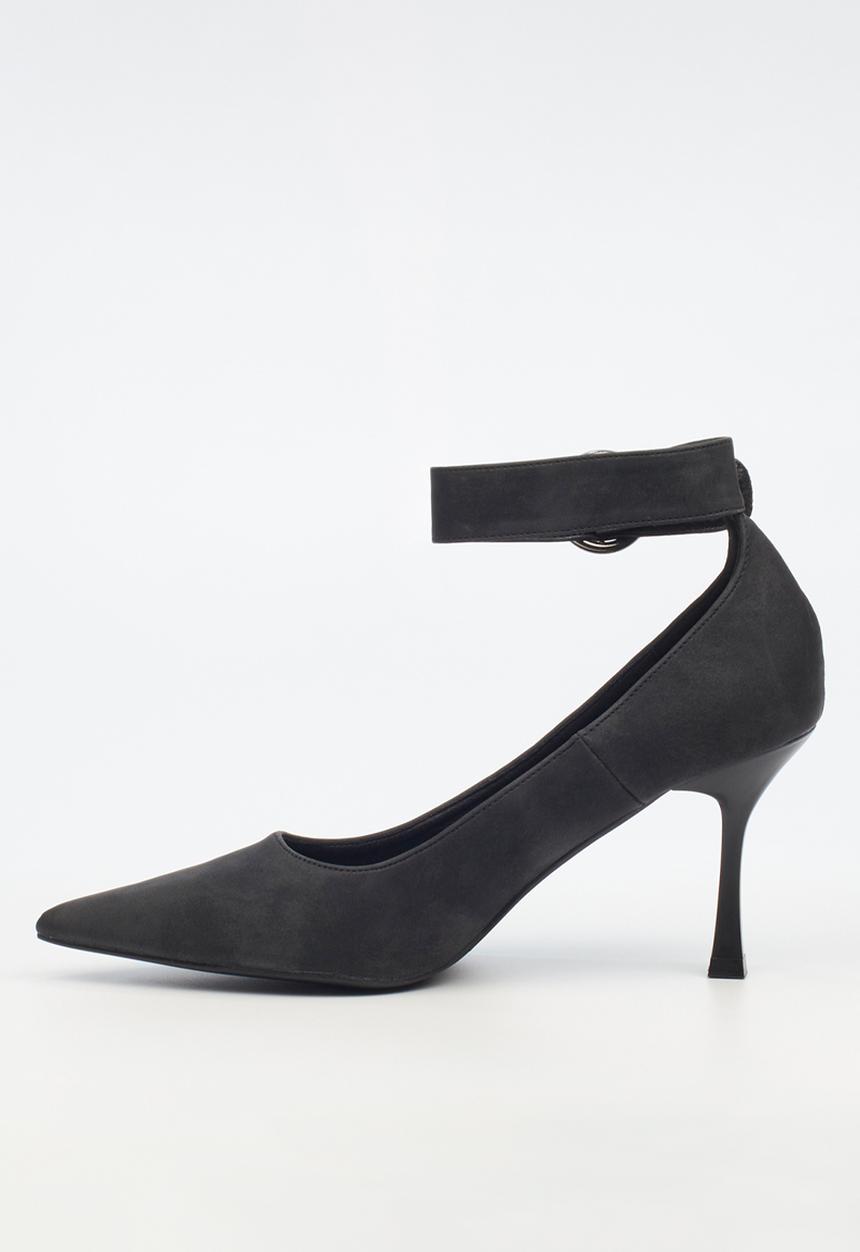 Butterfly Feet - Mindy 1 ankle strap court - black