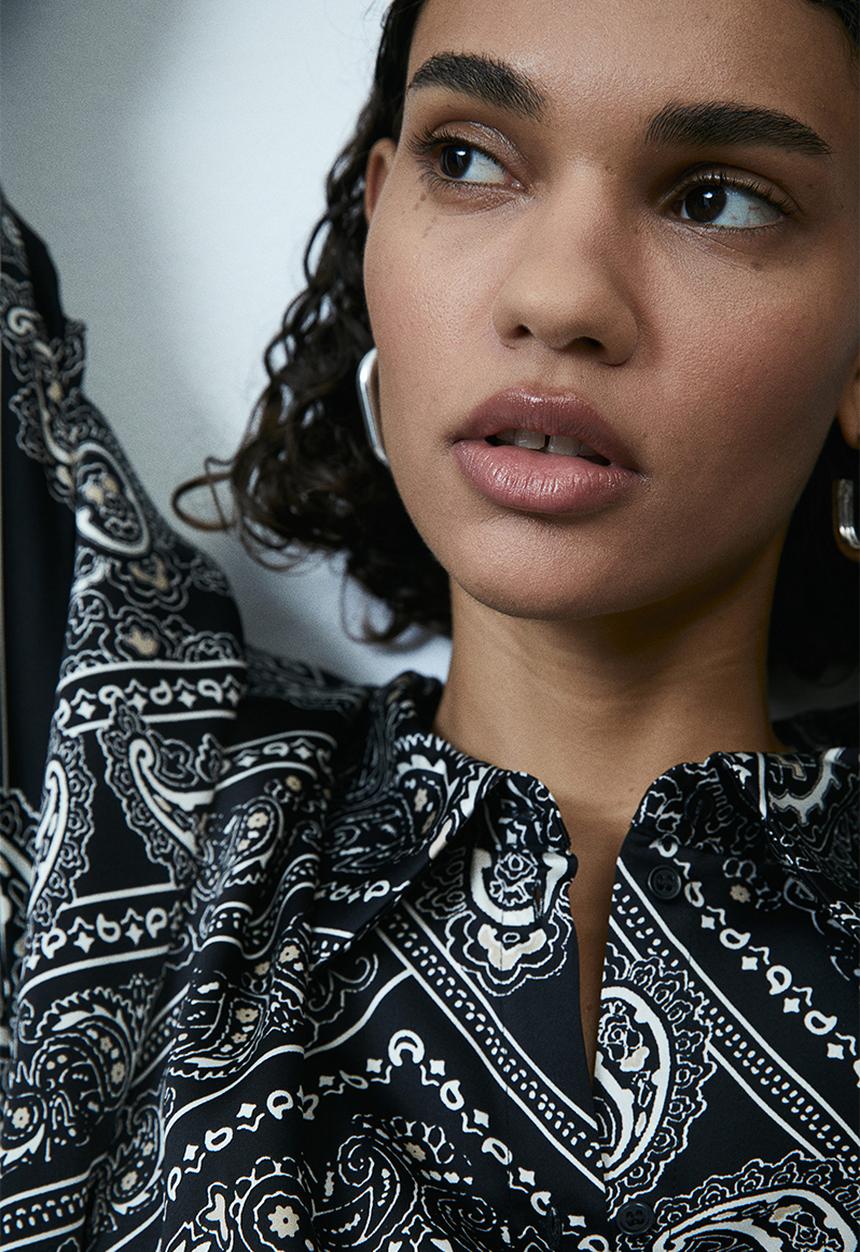 H&M - Satin shirt dress - Black Paisley-patterned