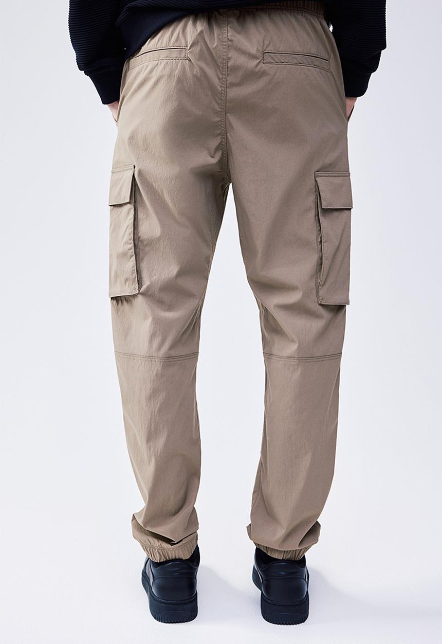 H&M - Slim fit nylon cargo joggers - beige