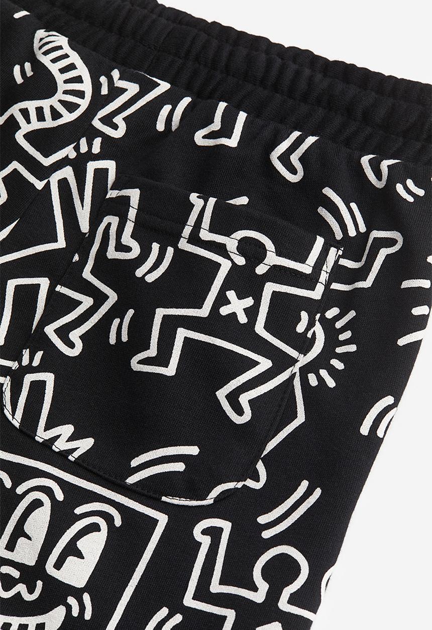 H&M - Printed sweatshorts - black