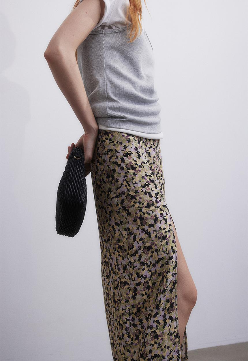H&M - Crêpe skirt - green