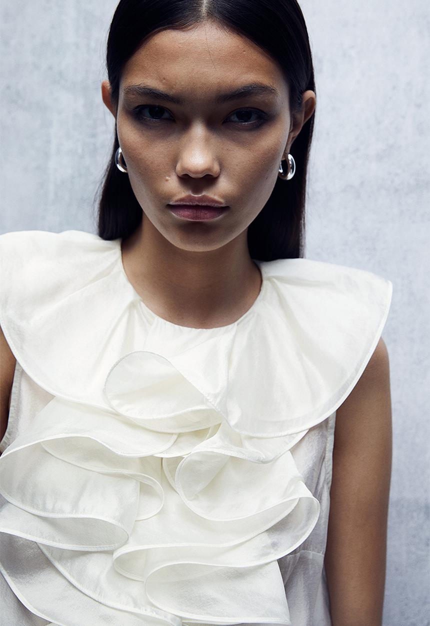 H&M - Flounce-trimmed top - white