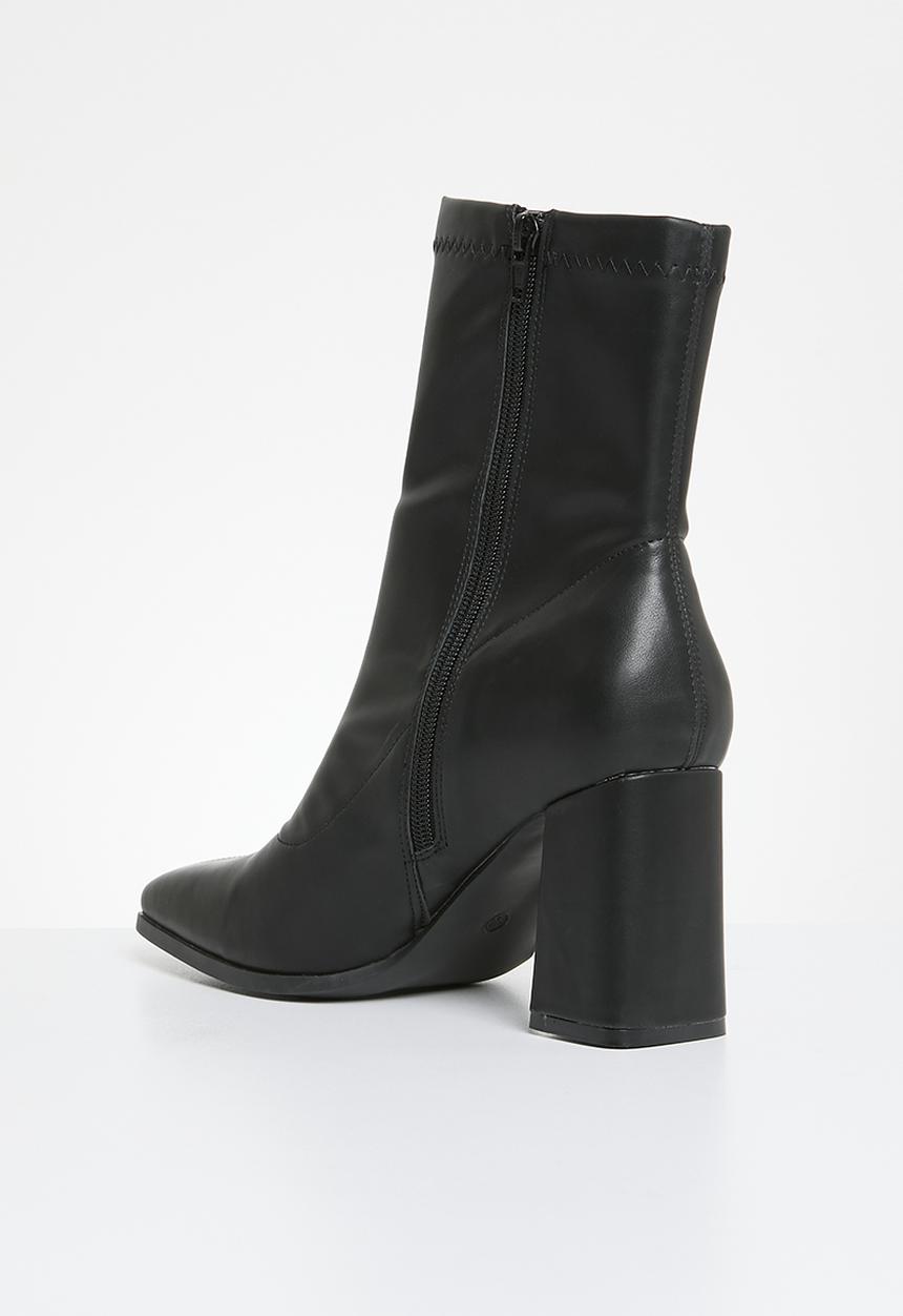 Plum - Juniper 2 block heel boot - black