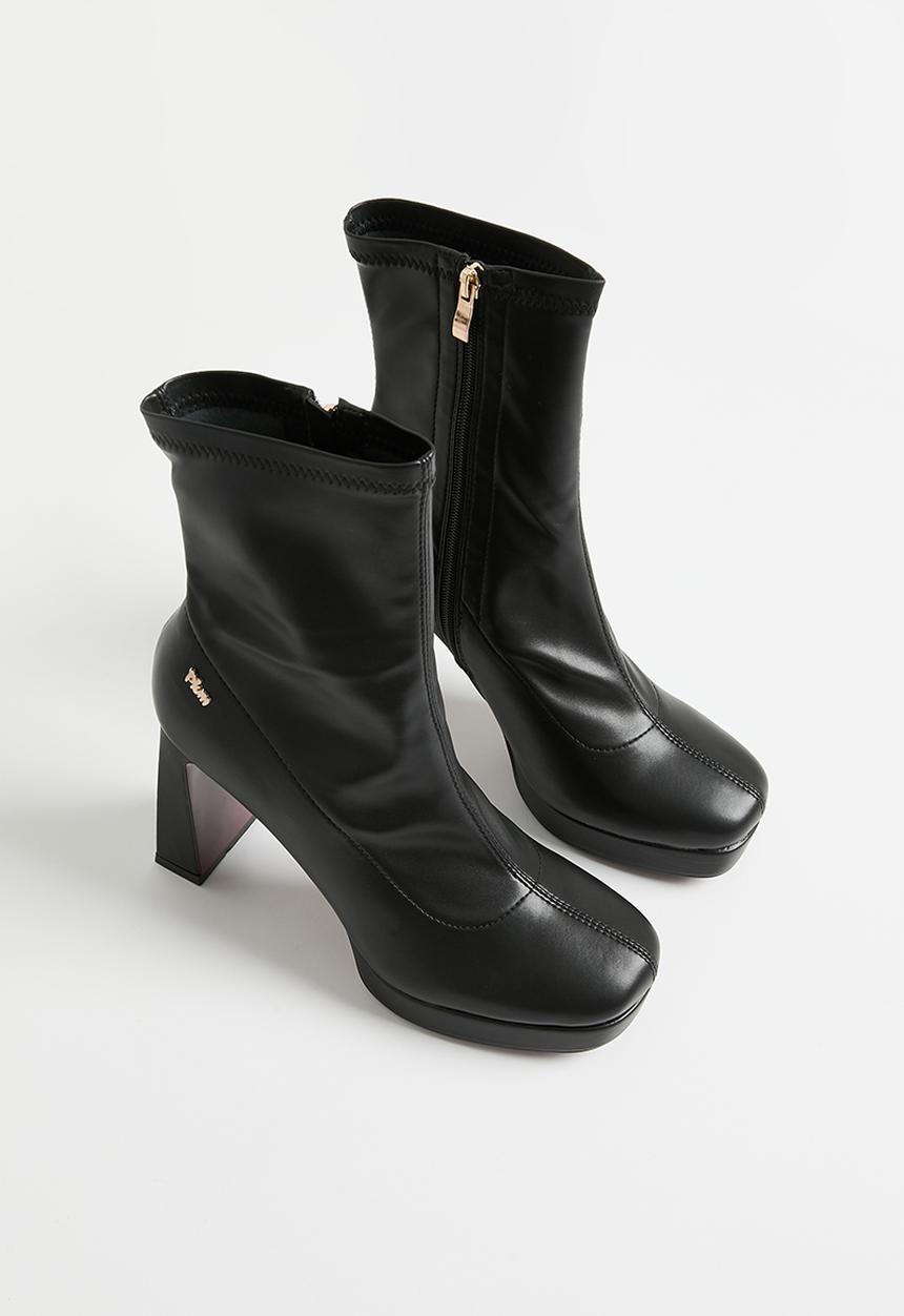 Plum - Staida block heel ankle boot - black