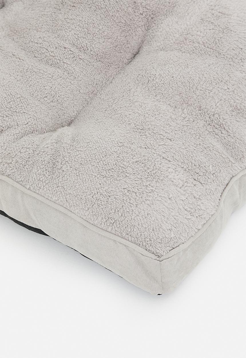 Pet Collection - Plush pet bed - grey