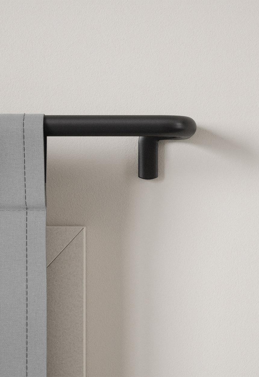 Umbra - Twilight Adjustable Curtain Rod Medium  - Matte black