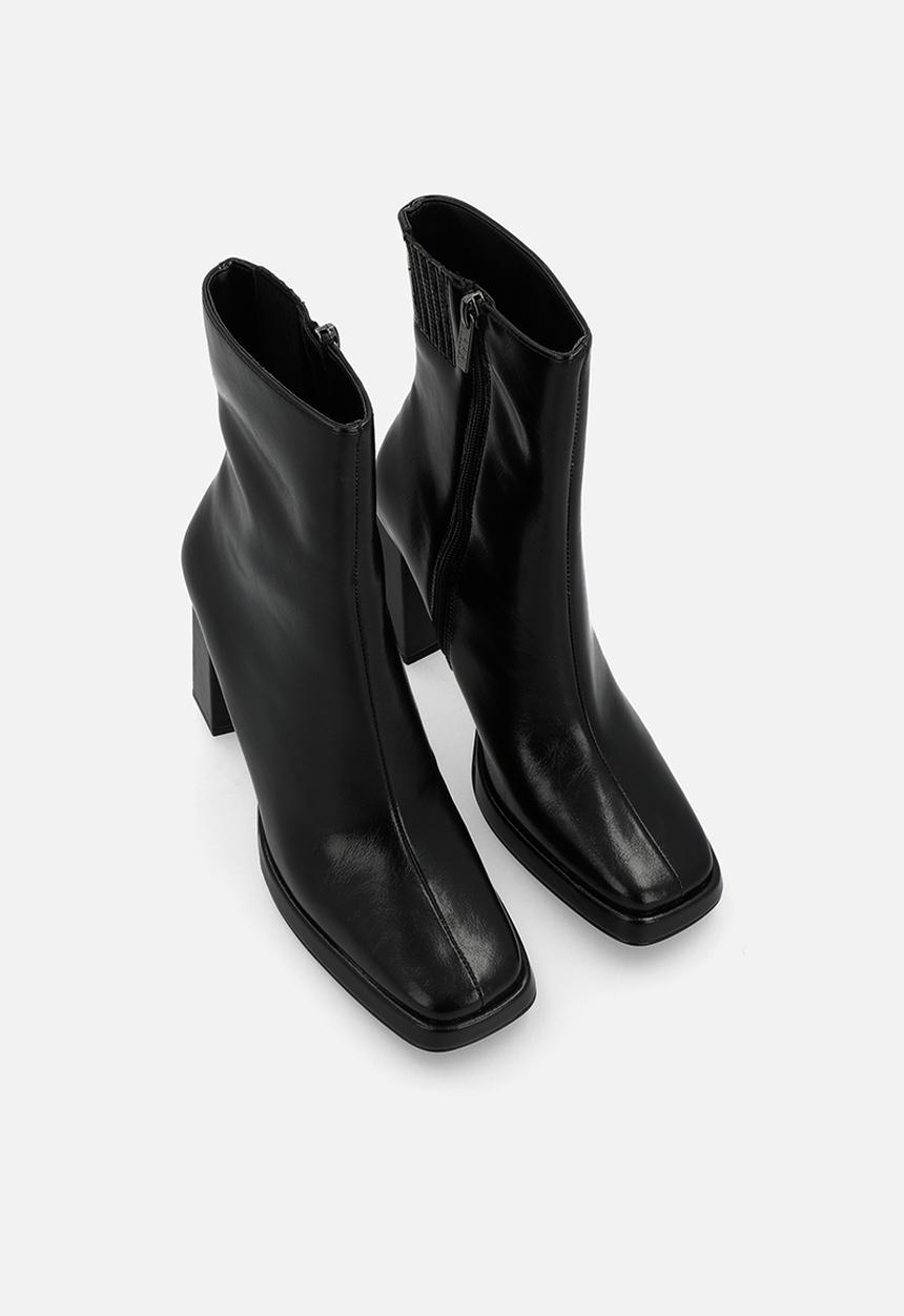 Steve Madden - Freya block heel boot - black