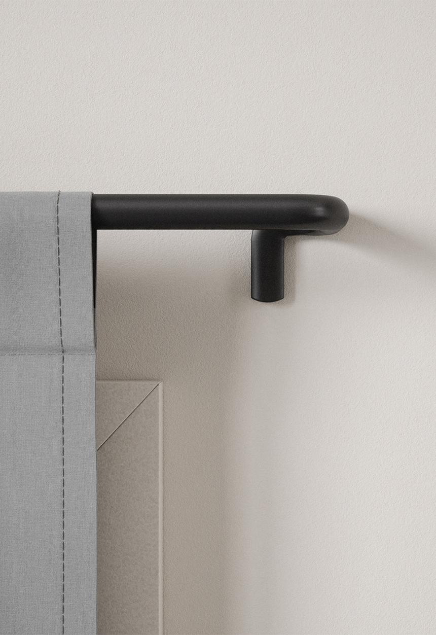 Umbra - Twilight Adjustable Curtain Rod Large - Matte black