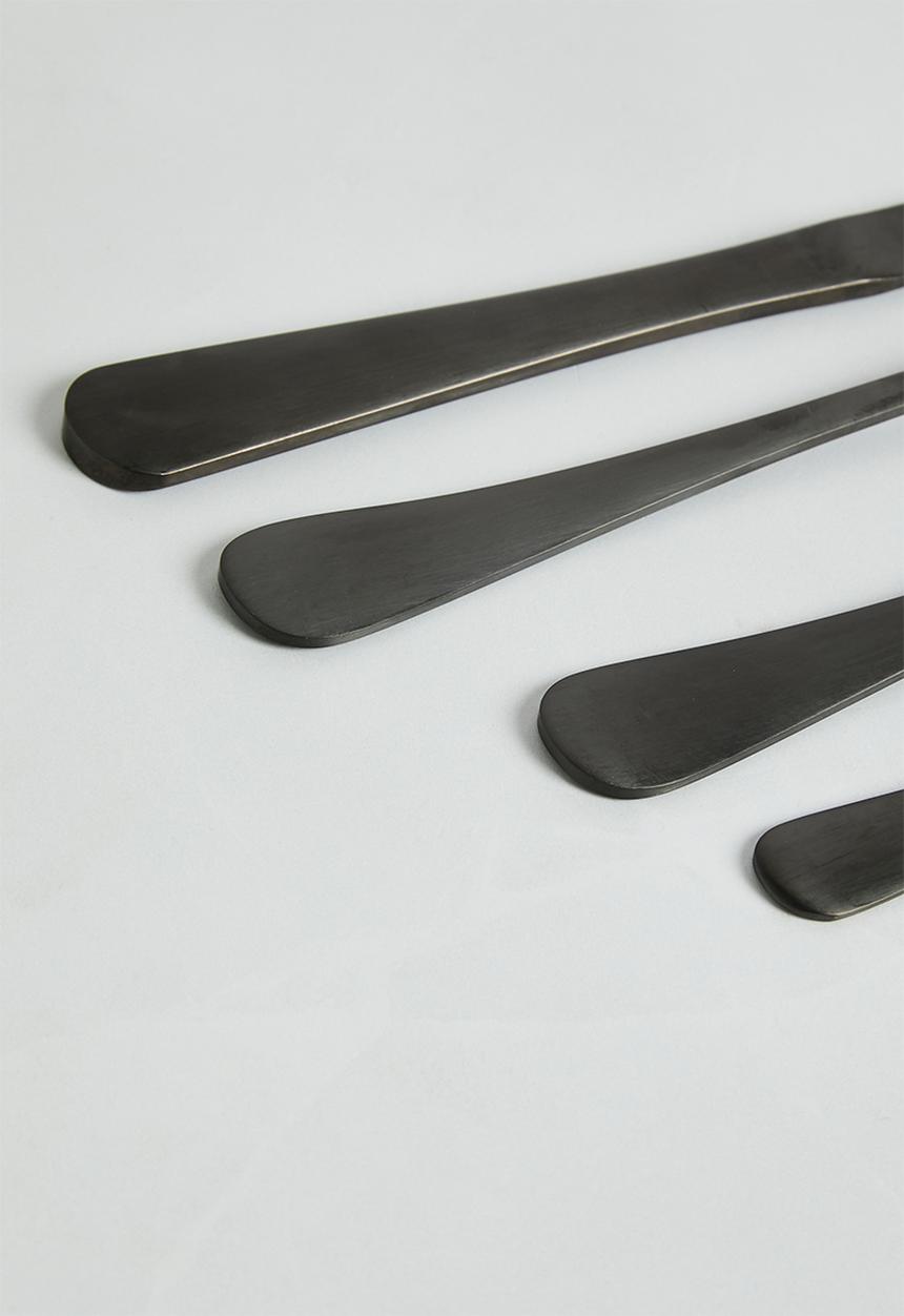 Sixth Floor - Napoli 16pc cutlery - Black