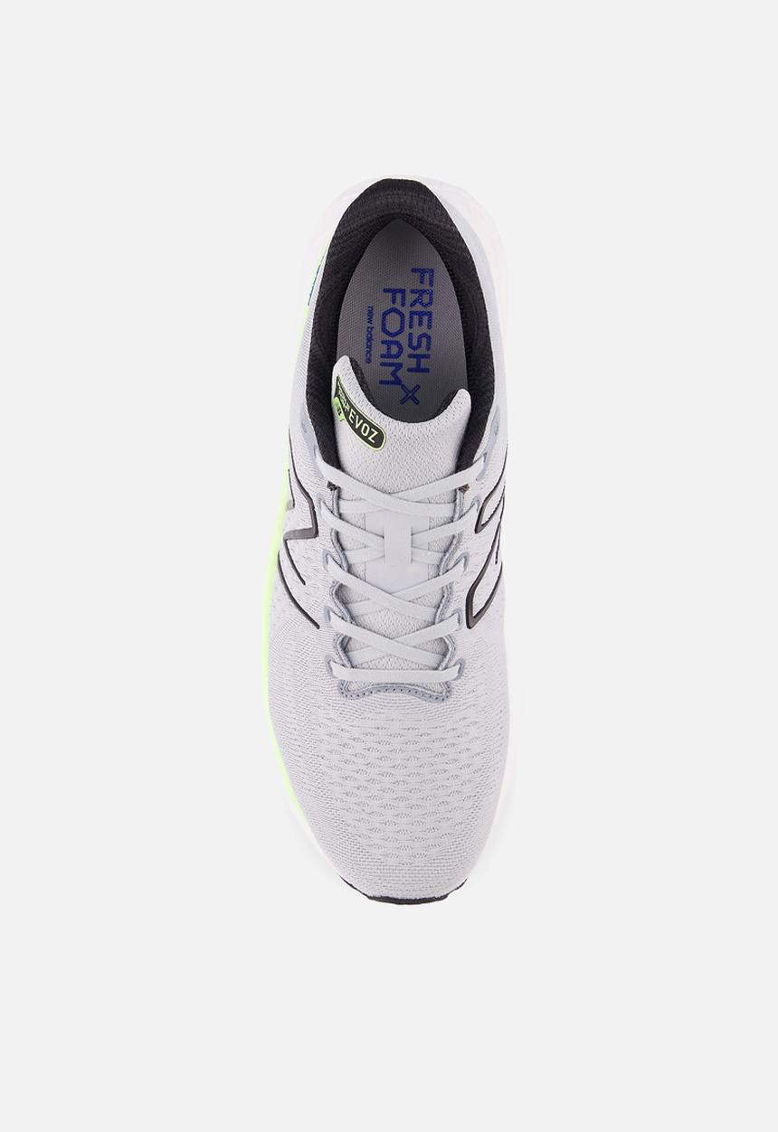 New Balance  - Fresh Foam X EVOZ v3 - Aluminium Grey