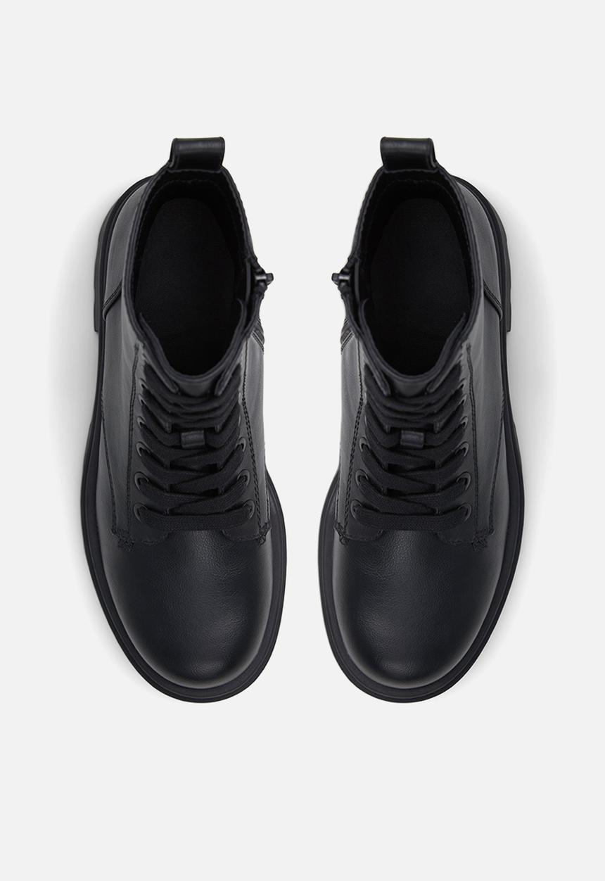 Call It Spring - Hudsyn lace up boot - black