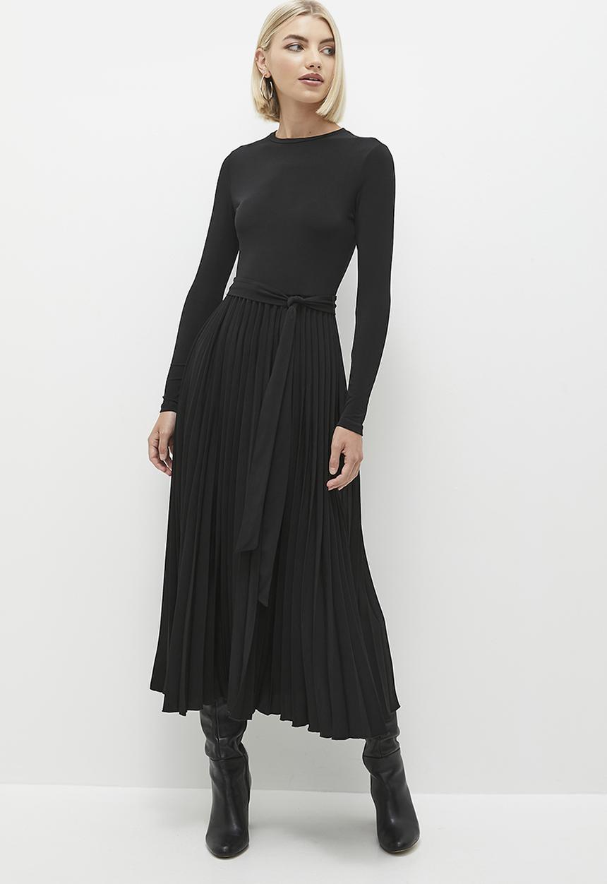 MILLA - Knit pleated fit & flare dress - black