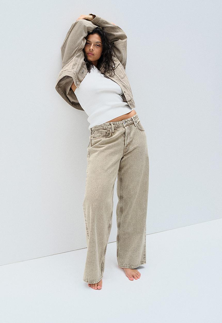 H&M - Curvy fit baggy low jeans - beige