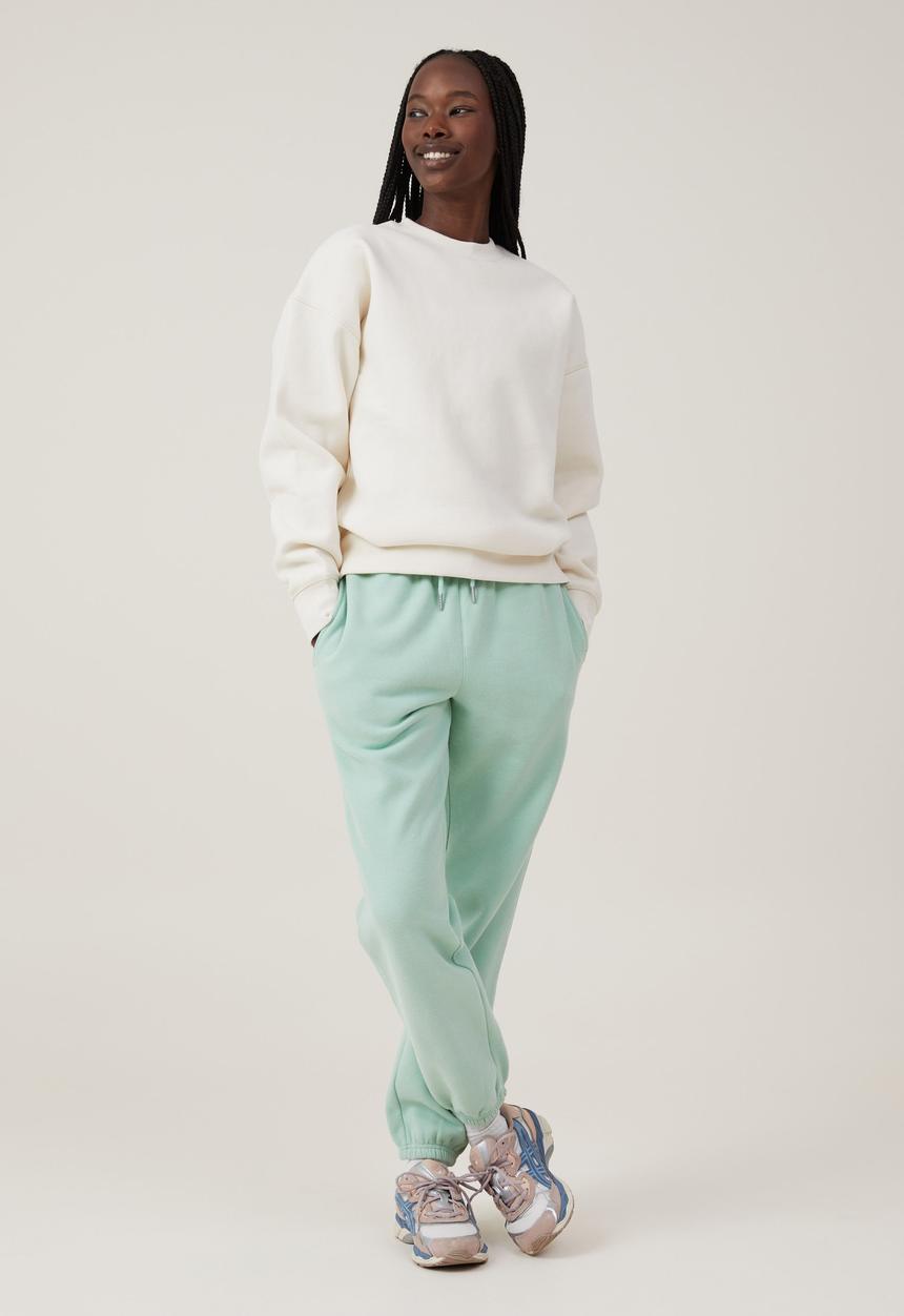 Cotton On - Plush Essential Crew Jumper - Coconut Milk