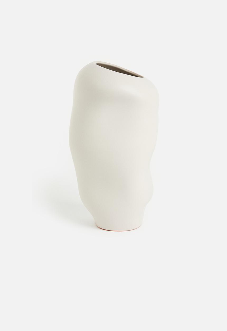 H&M - Tall terracotta vase - white