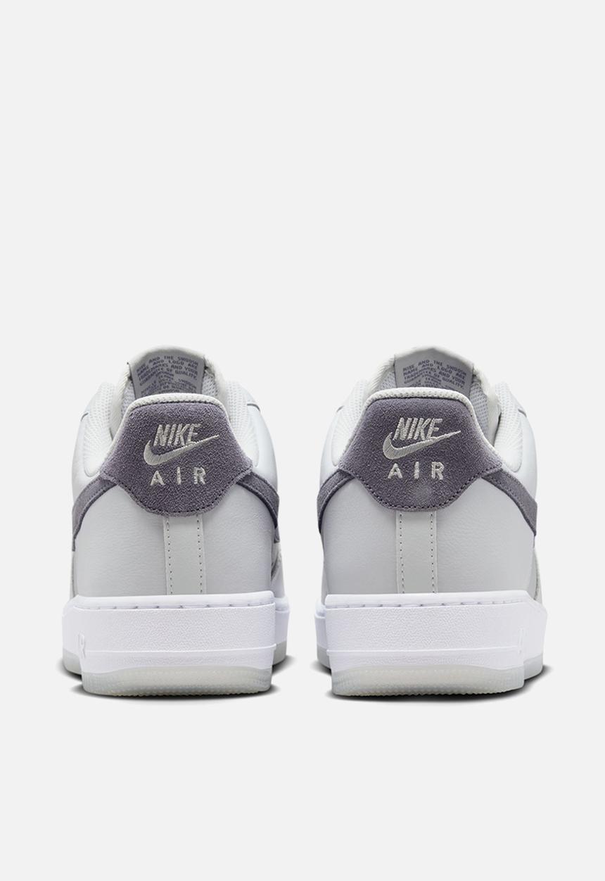 Nike - AIR FORCE 1 '07 LV8