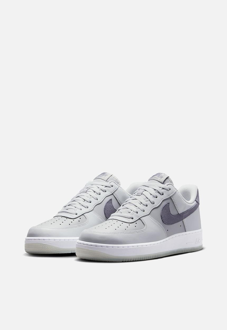 Nike - AIR FORCE 1 '07 LV8
