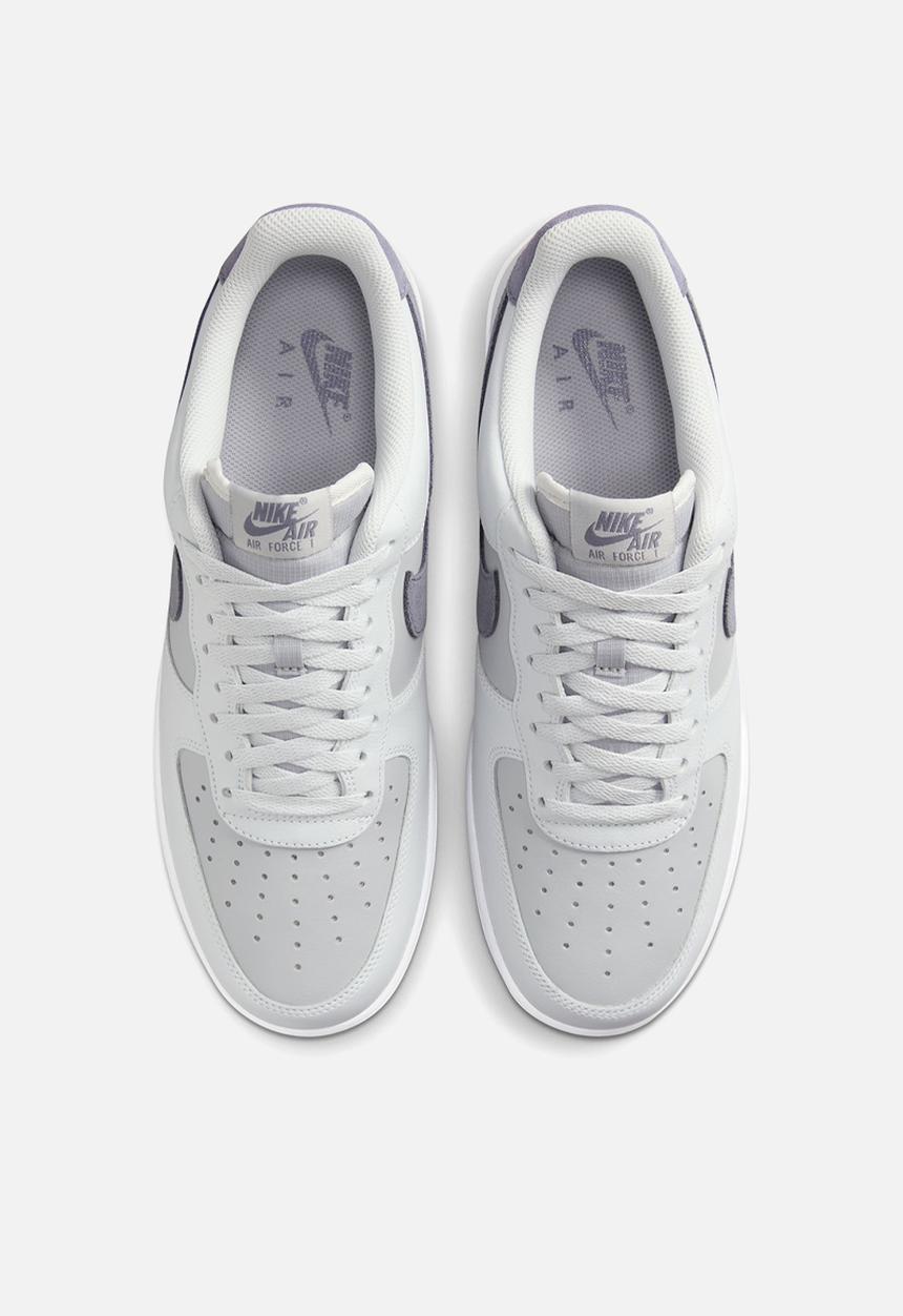 Nike - AIR FORCE 1 '07 LV8
