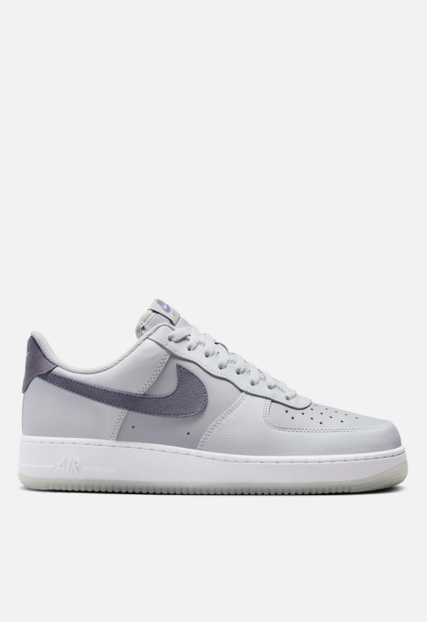 Nike - AIR FORCE 1 '07 LV8
