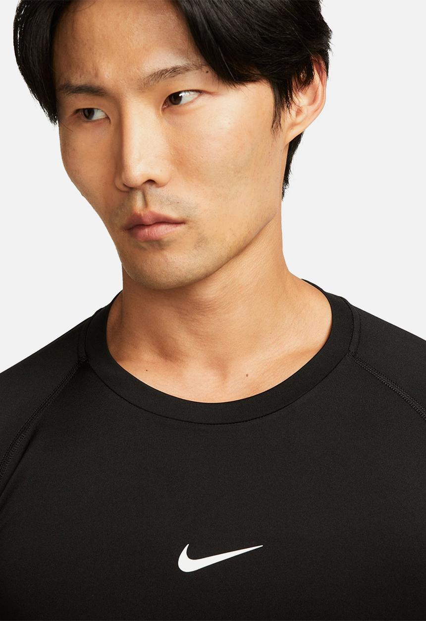 Nike - Nike Pro Dri-FIT tight ls fitness top - black/white