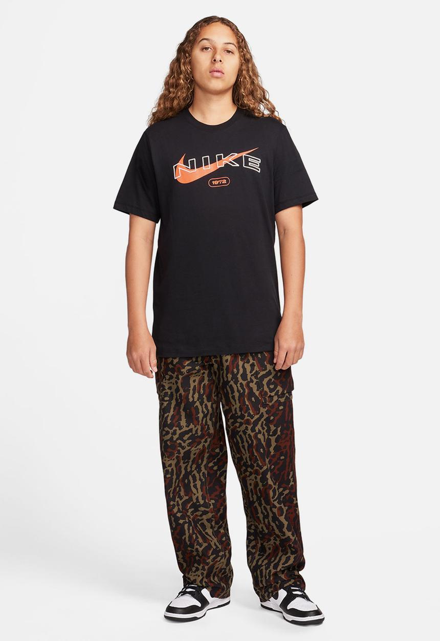 Nike - NSW Club graphic Tee  - Black