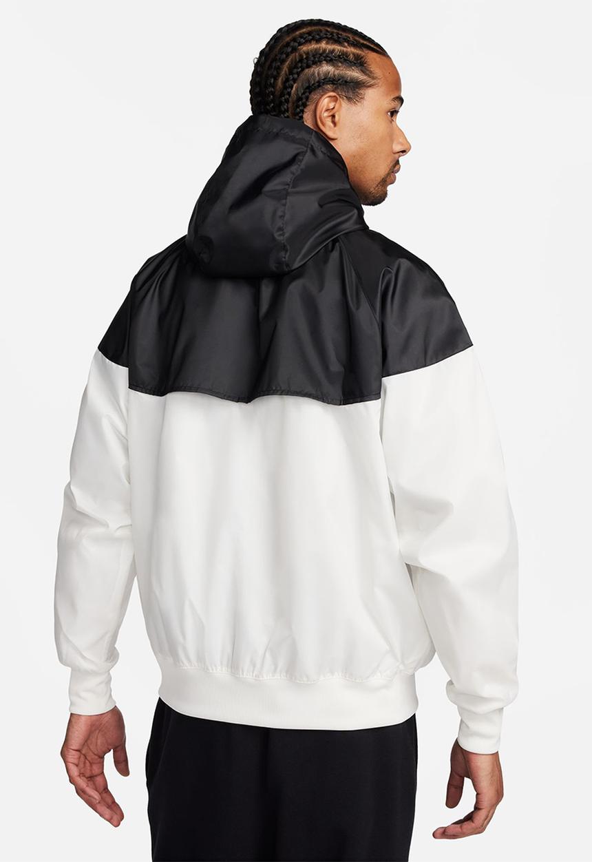 Nike - NSW Windrunner hooded jacket - White