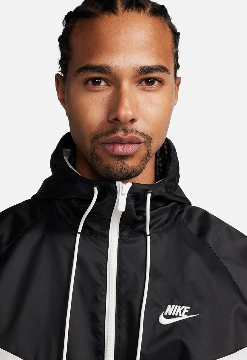 Nike - NSW Windrunner hooded jacket - White