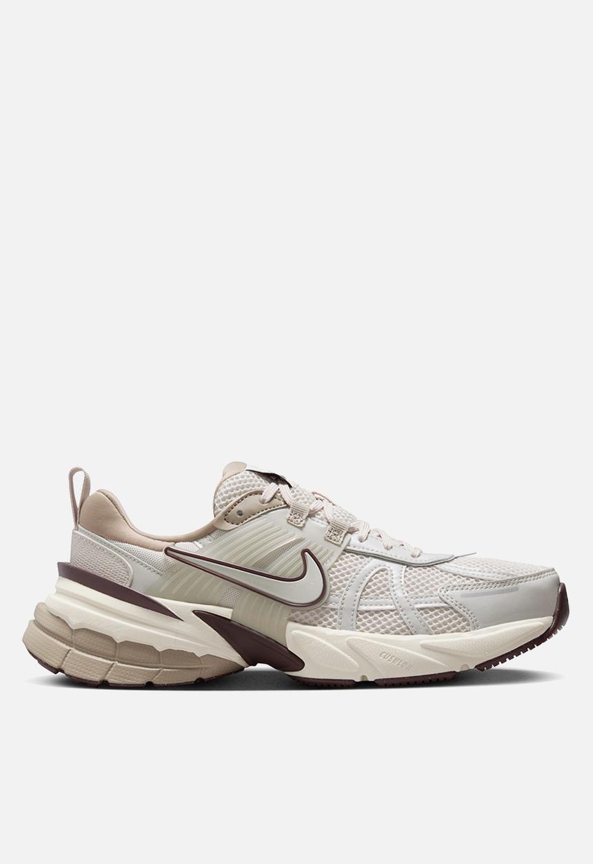 Nike - V2K Run