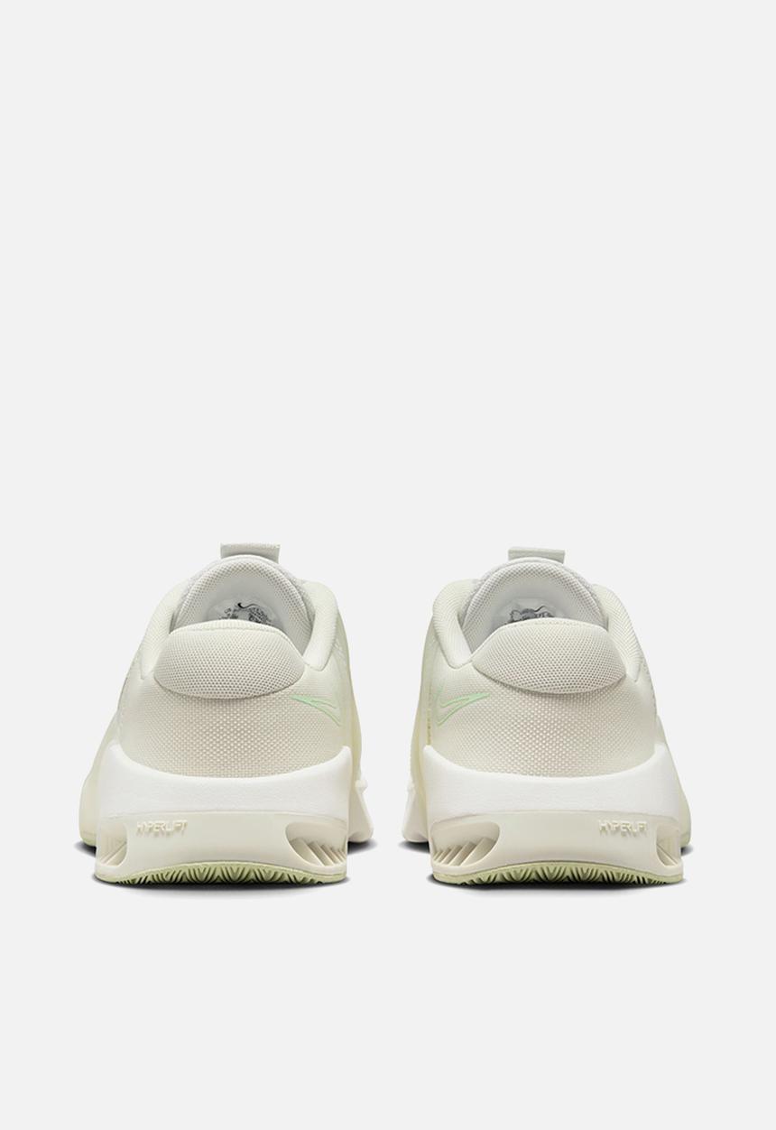 Nike - V2K Run