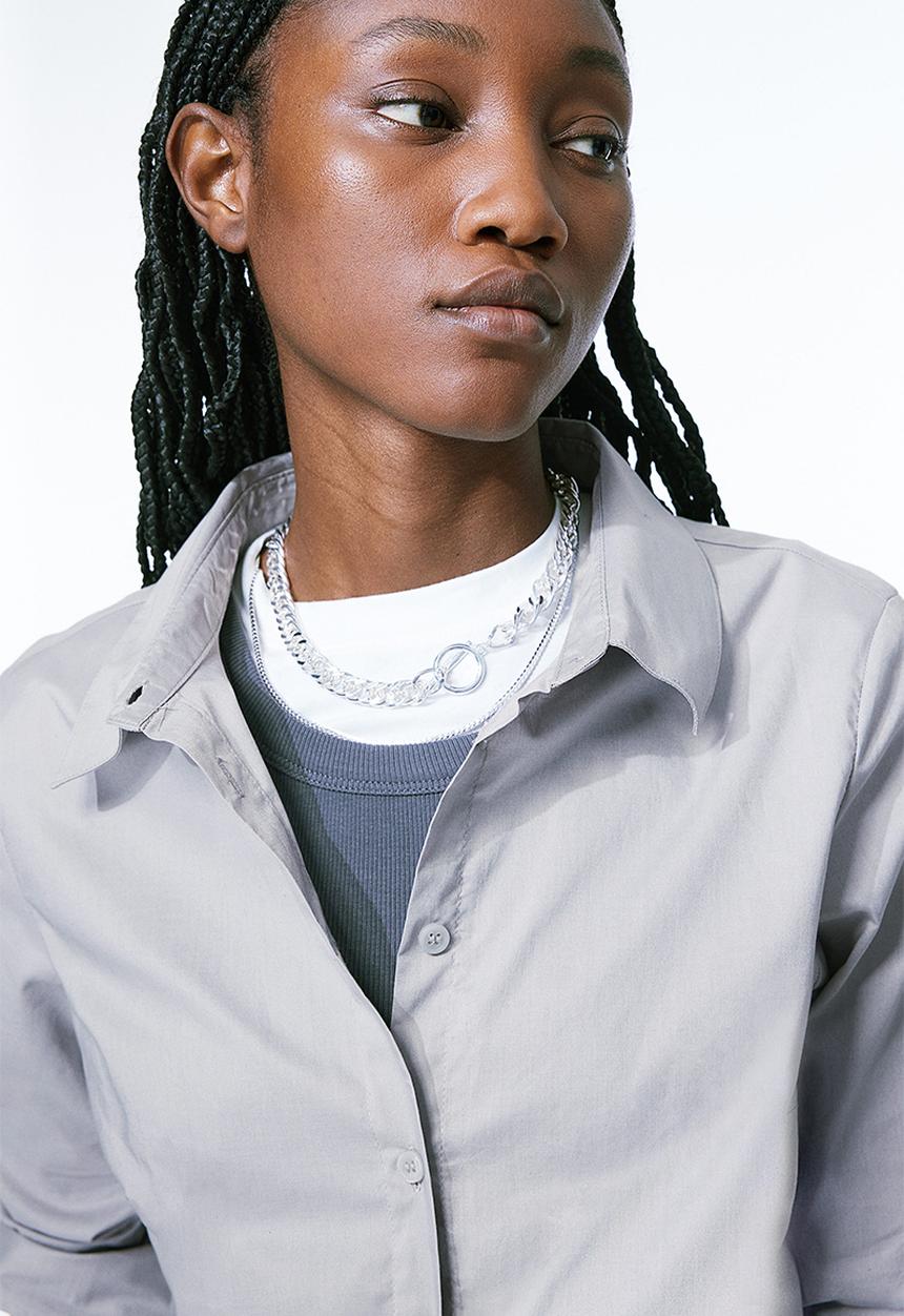 H&M - Fitted poplin shirt - grey