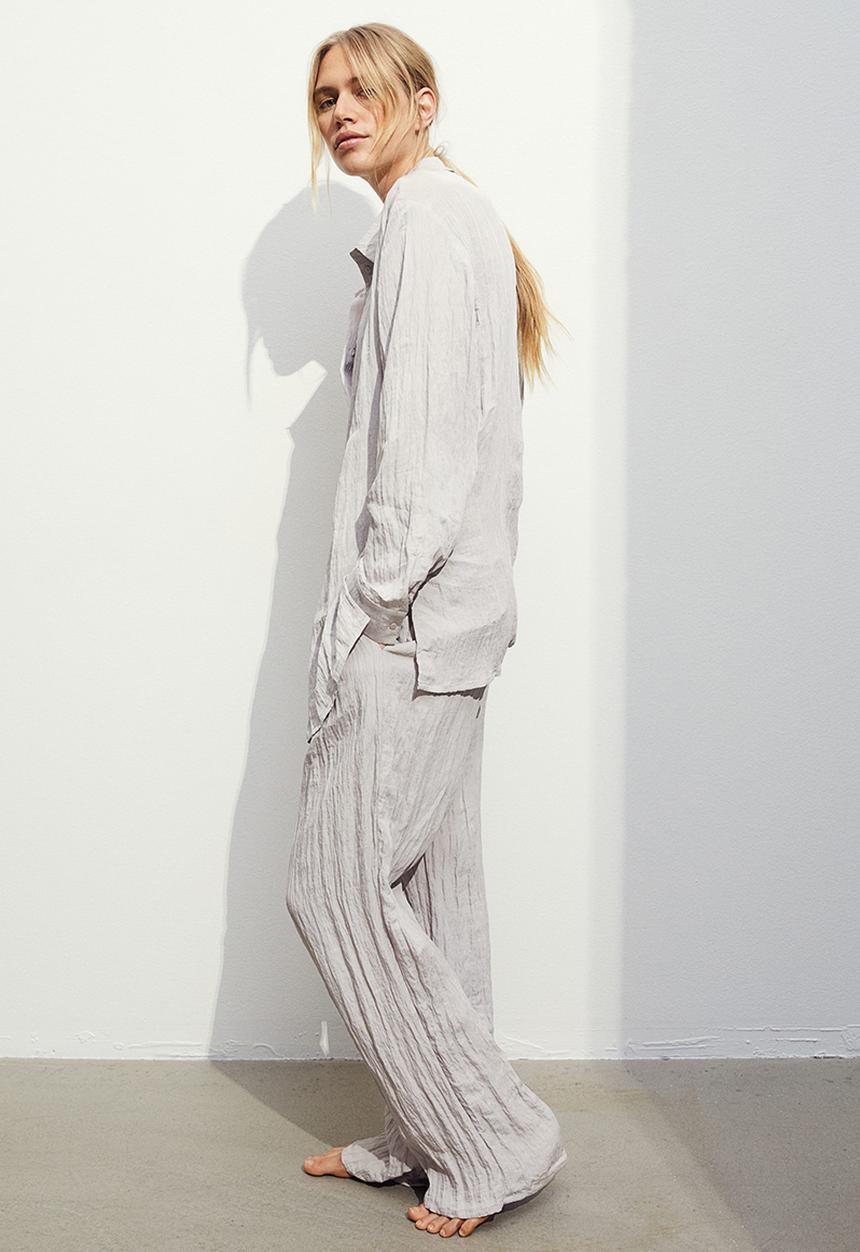 H&M - Crinkled shirt - light greige 