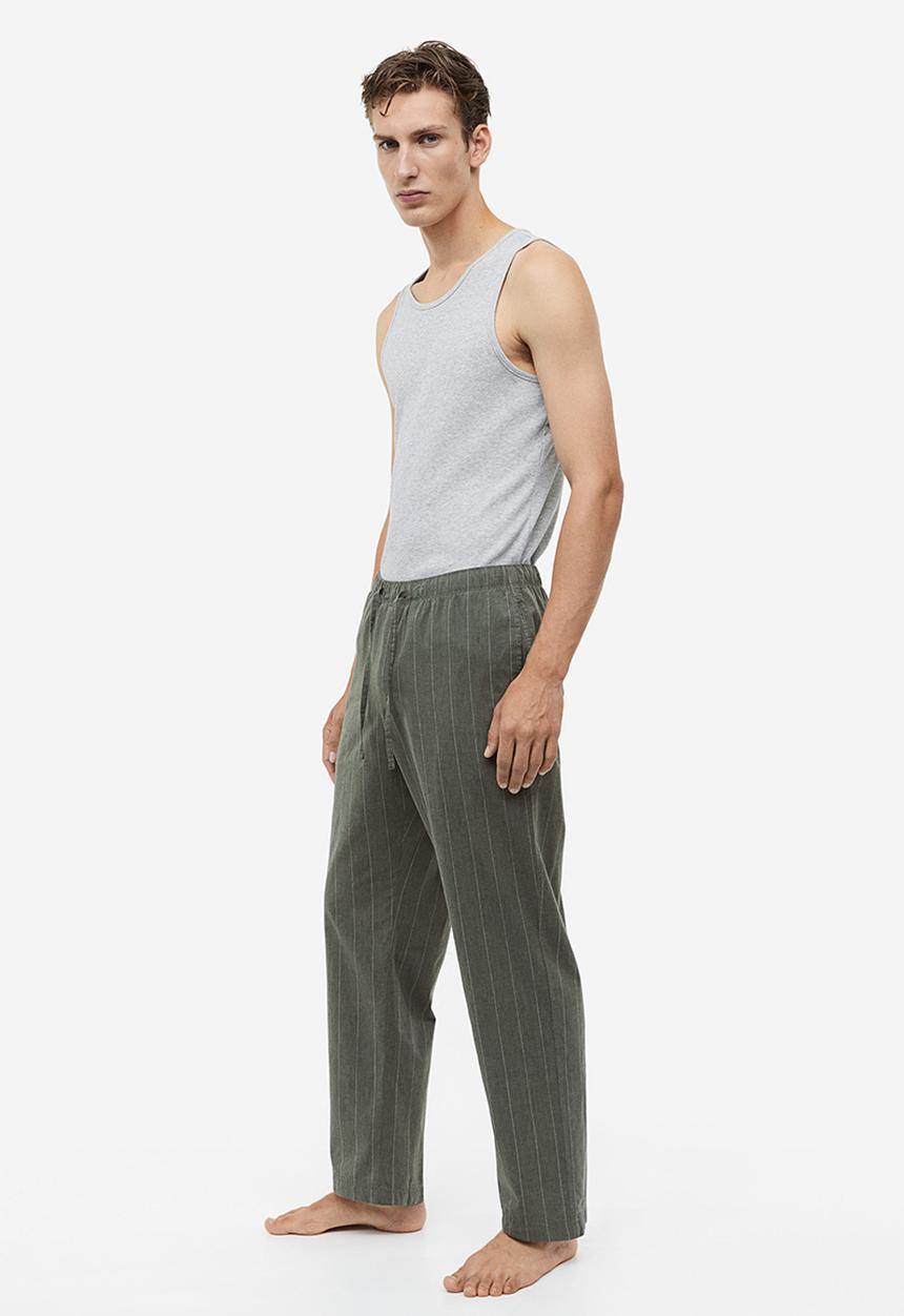 H&M - Relaxed fit pyjama bottoms - Dark green Pinstriped