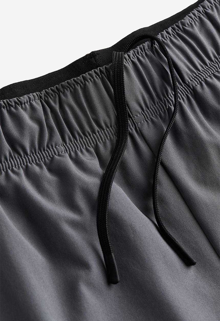 H&M - Drymove™ training shorts in 4-way stretch - grey