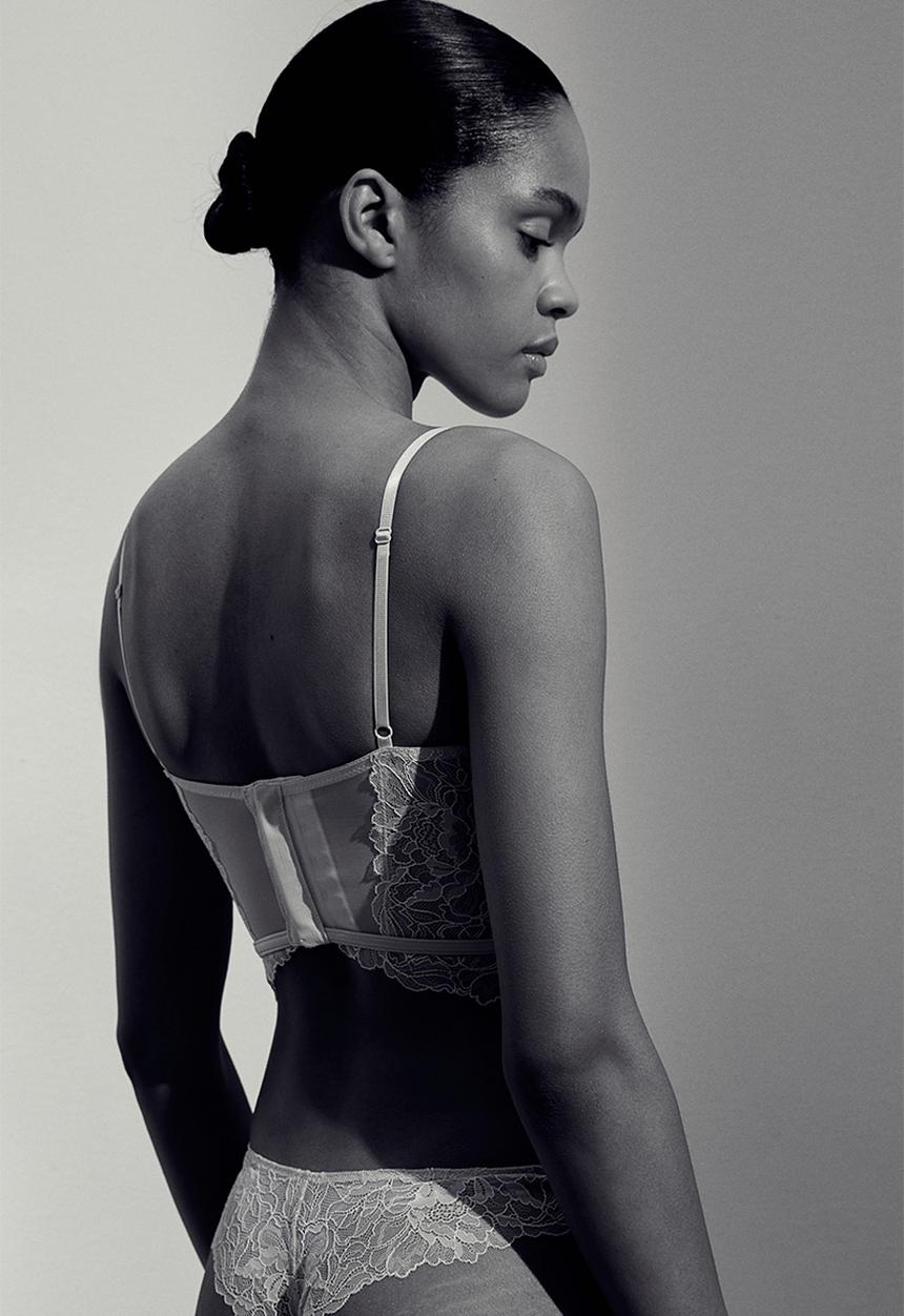 H&M - Non-padded lace bustier - light pink