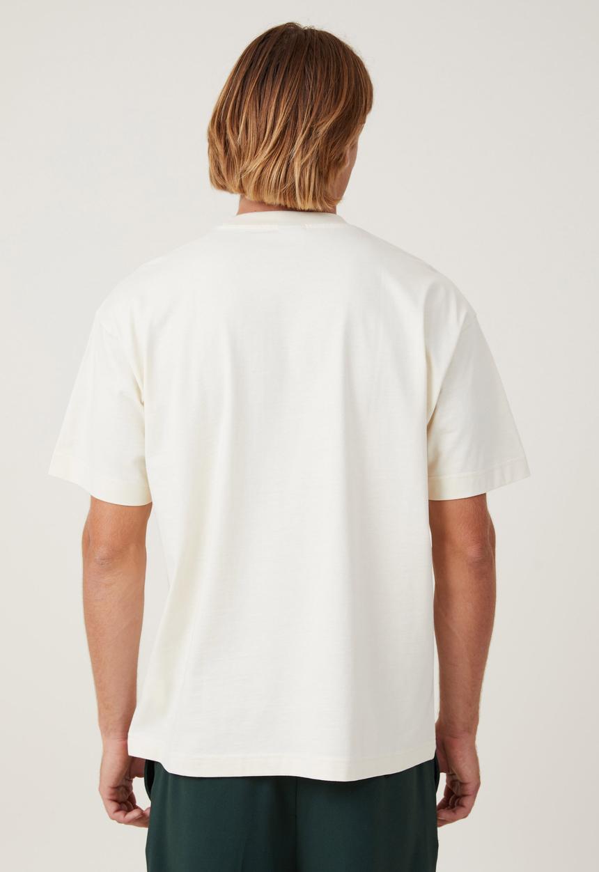 Cotton On - Box Fit College T-shirt - Cream Puff/Track Div