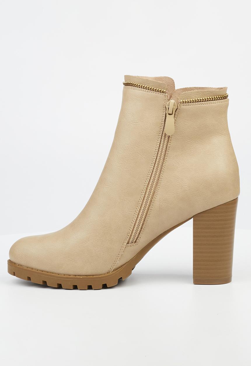 Butterfly Feet - June 4 block heel boot - beige