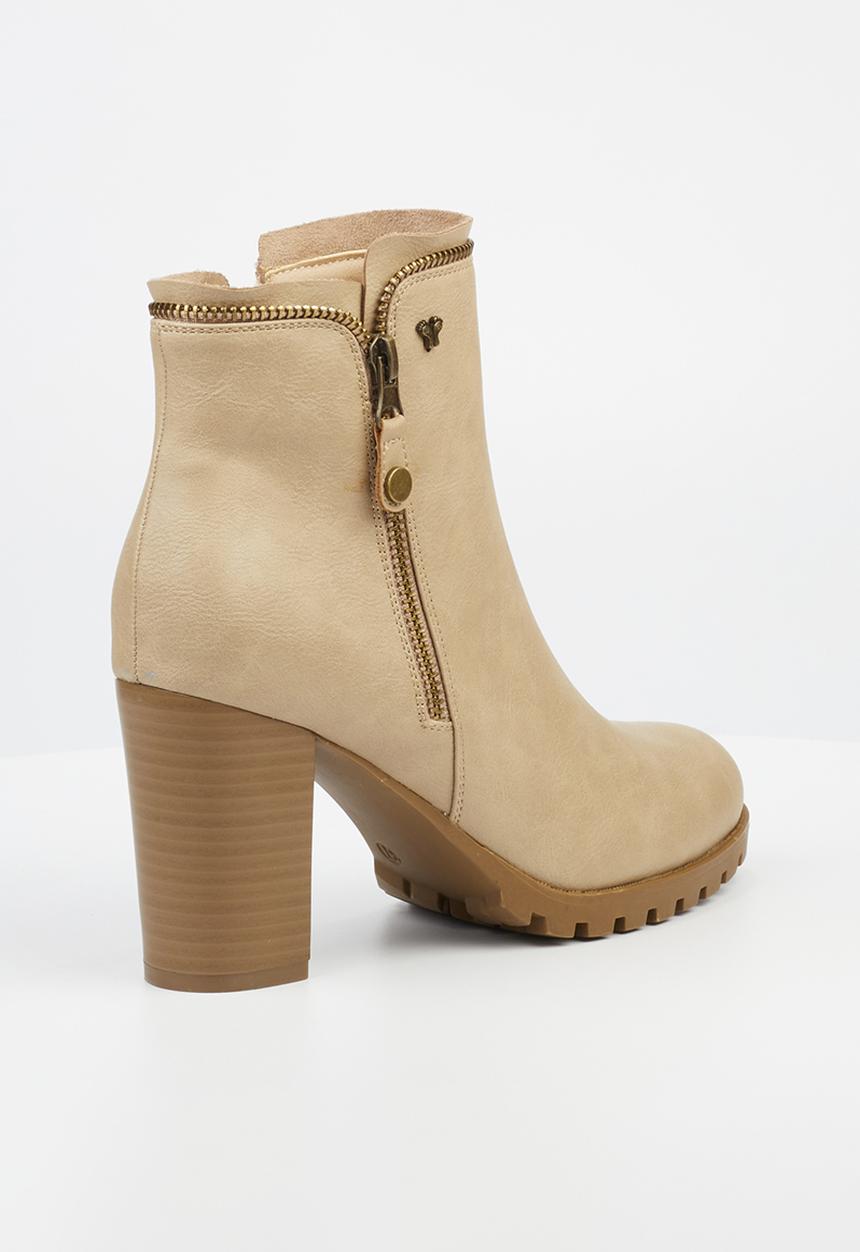 Butterfly Feet - June 4 block heel boot - beige