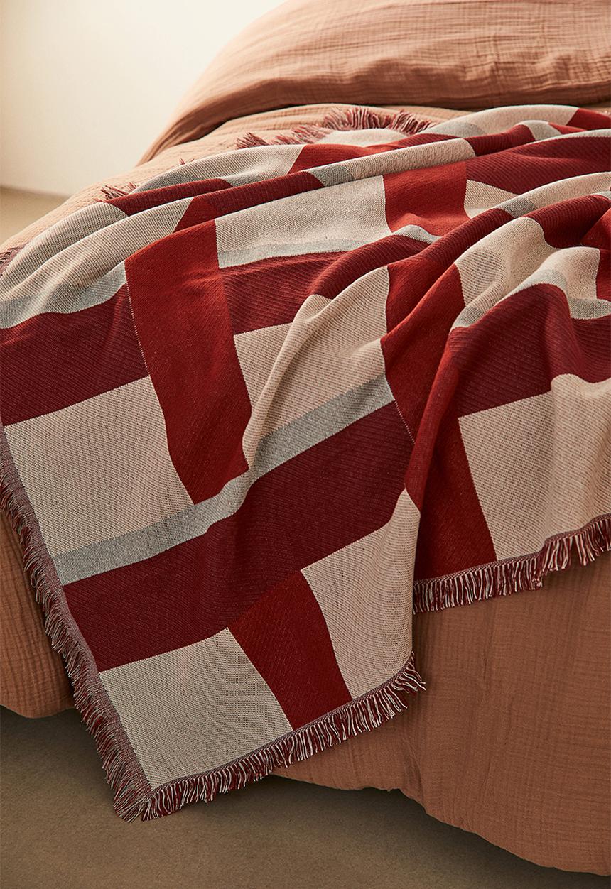 H&M - Blanket - red multi