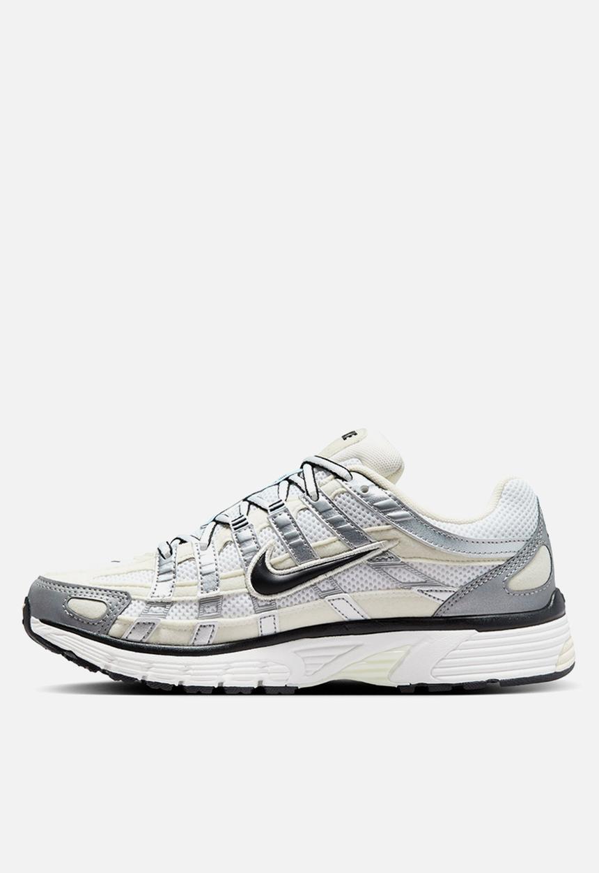 Nike - Nike P-6000