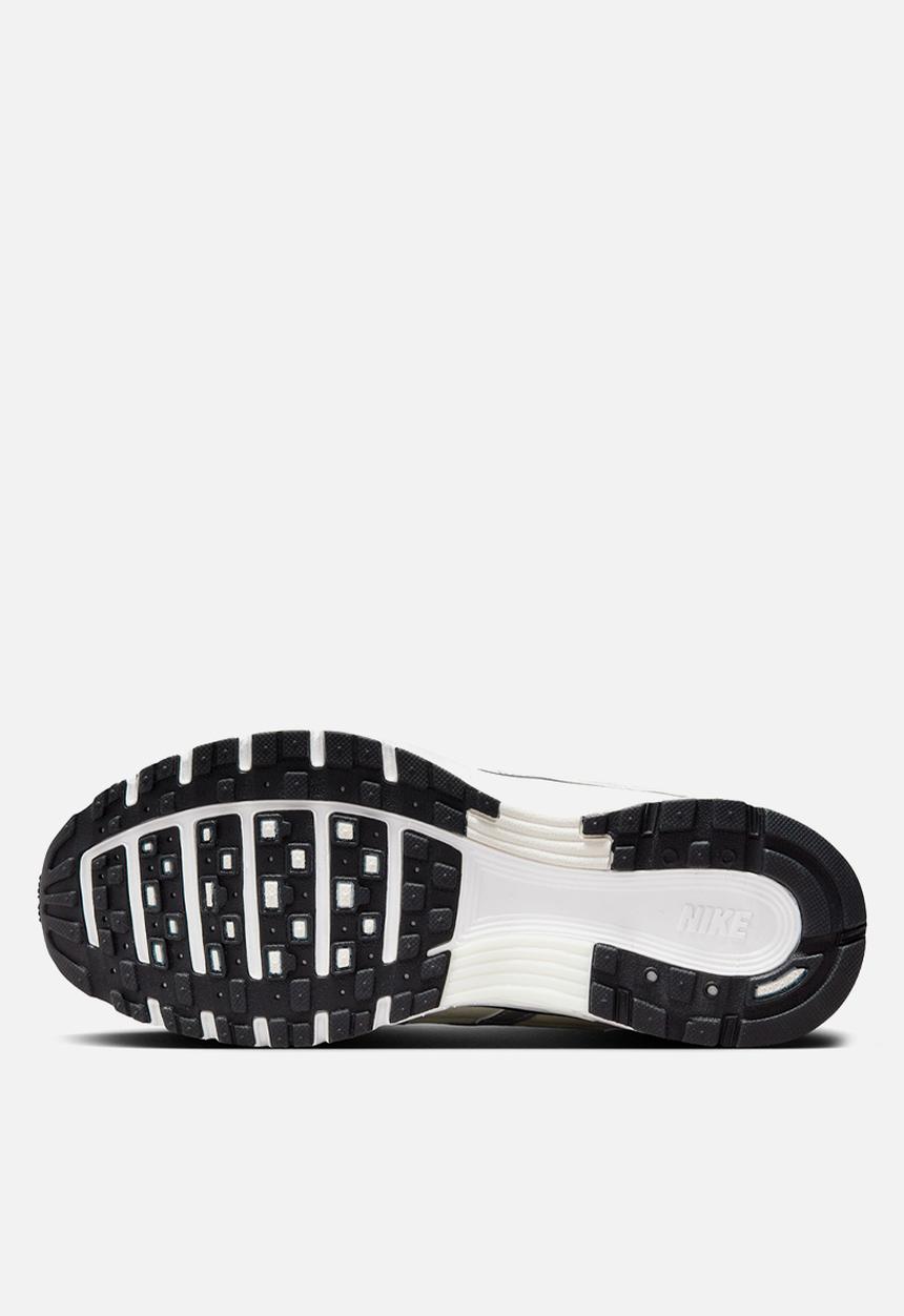 Nike - Nike P-6000