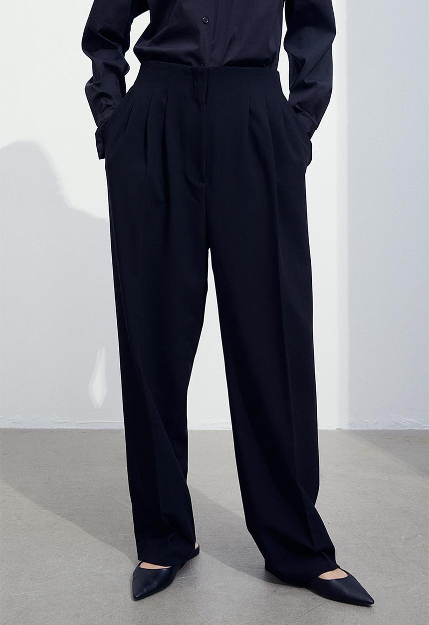 H&M - High-waisted tailored trousers - black