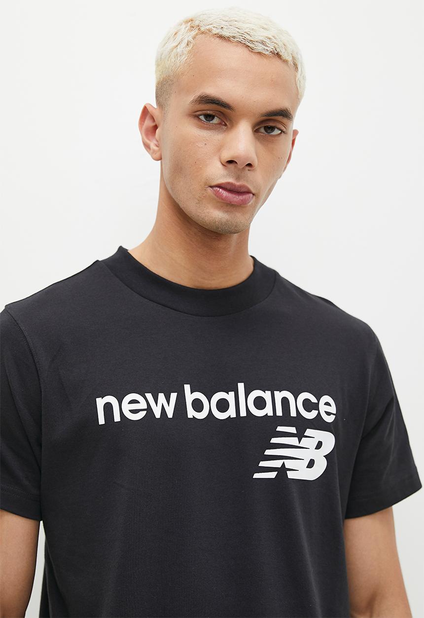 New Balance  - NB Classics Flying NB Tee - Black