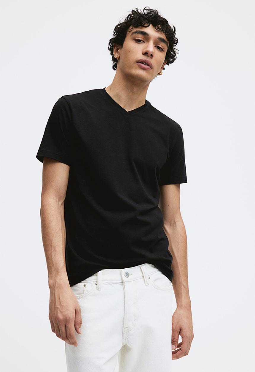 H&M - Slim fit v-neck t-shirt - black